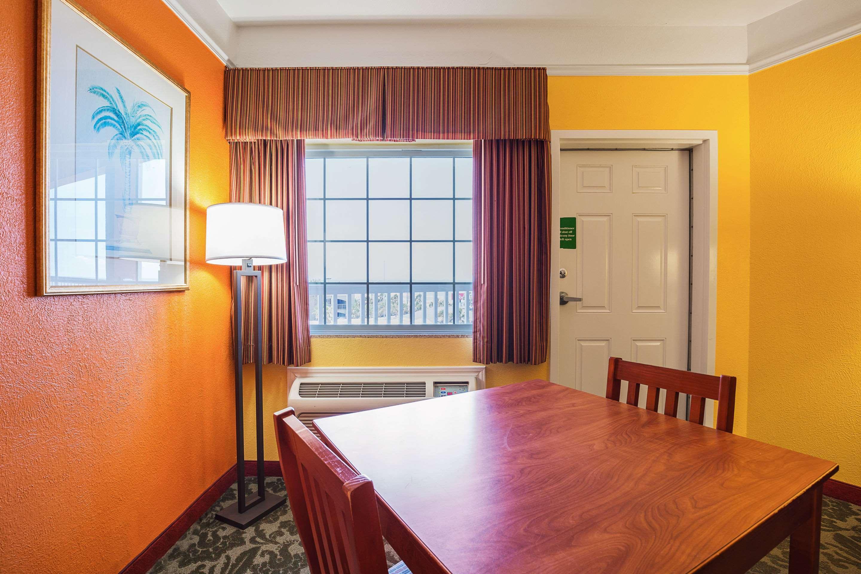 Quality Inn & Suites Galveston - Beachfront Extérieur photo