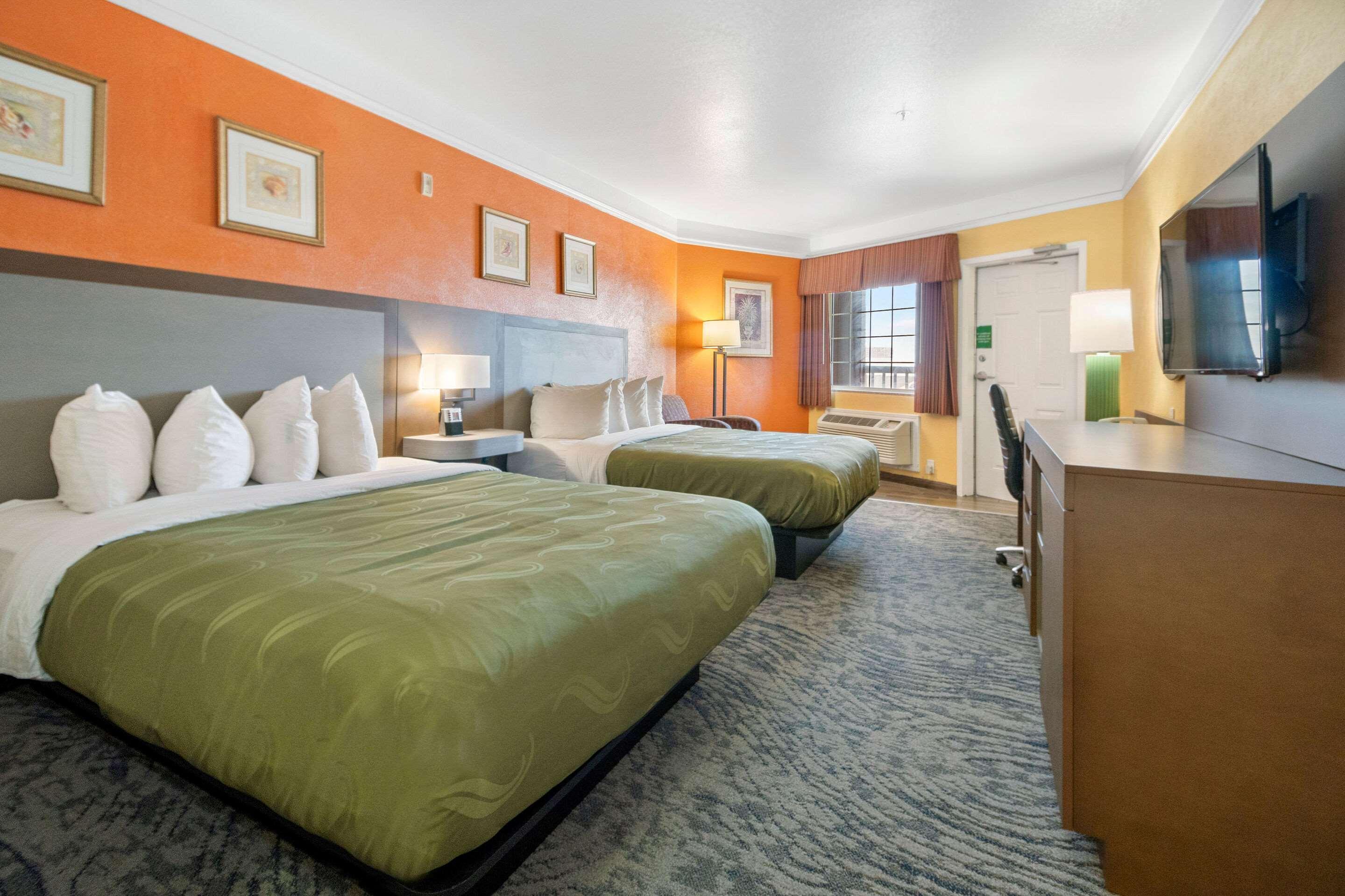 Quality Inn & Suites Galveston - Beachfront Extérieur photo