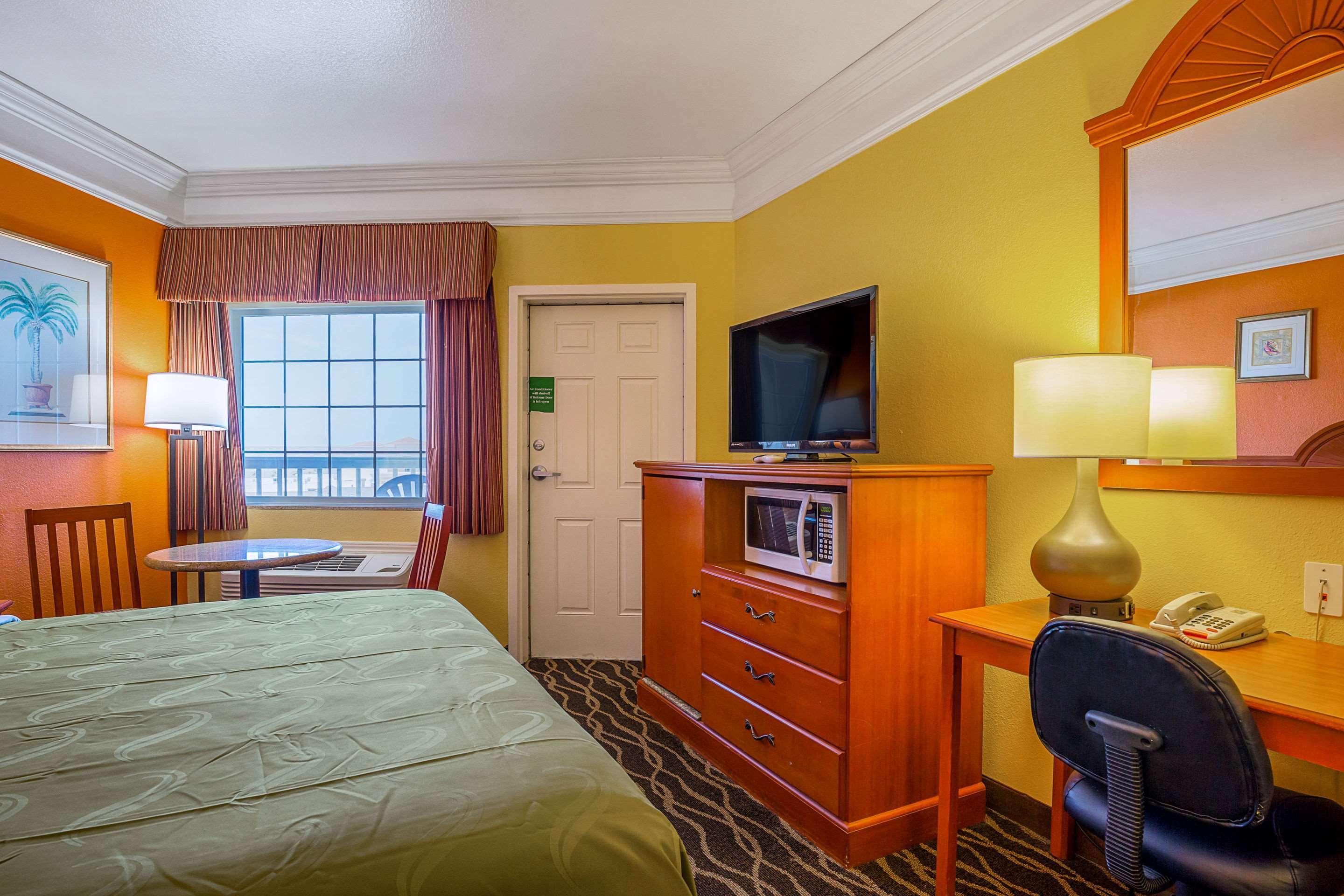 Quality Inn & Suites Galveston - Beachfront Extérieur photo