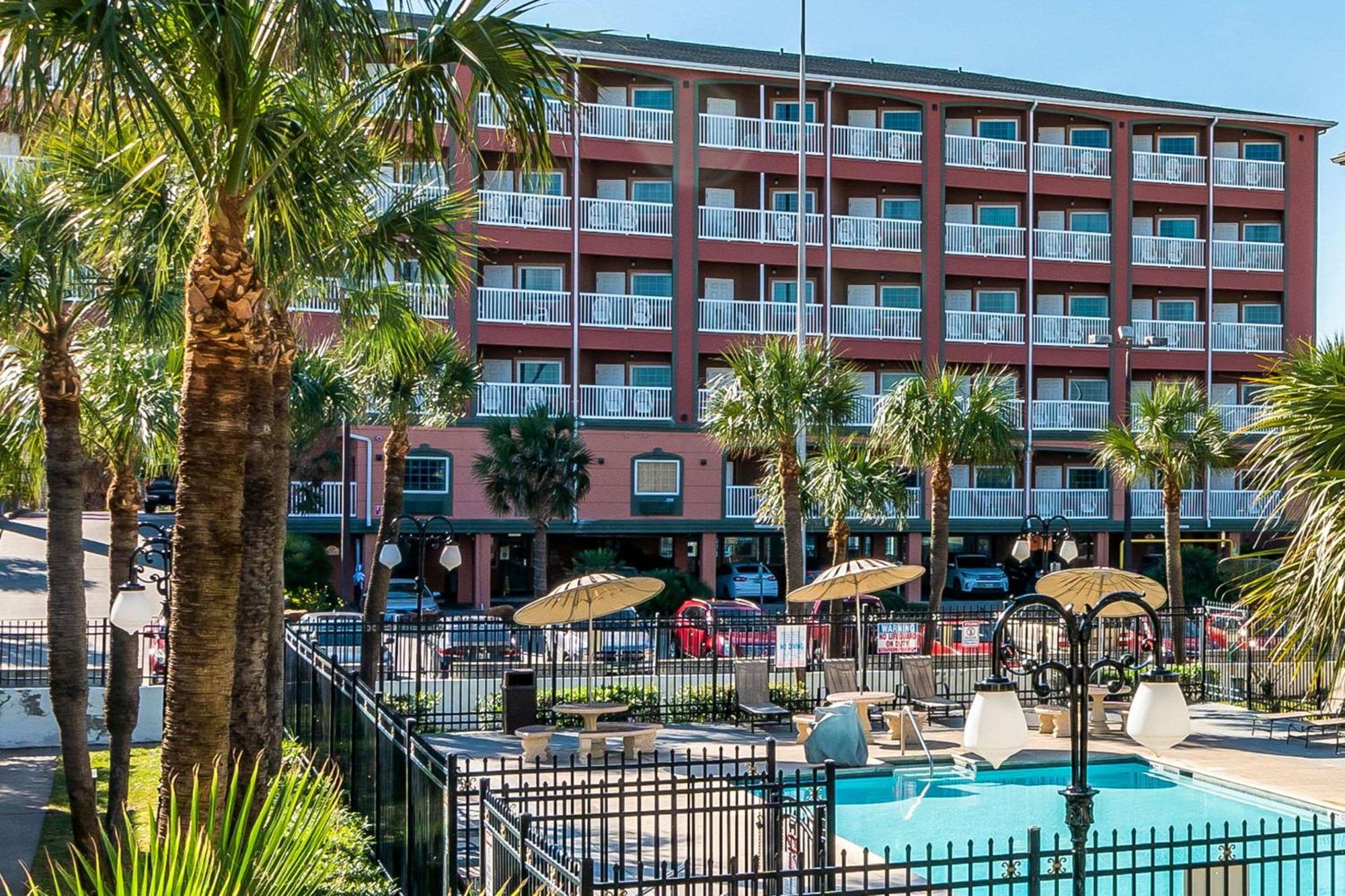 Quality Inn & Suites Galveston - Beachfront Extérieur photo