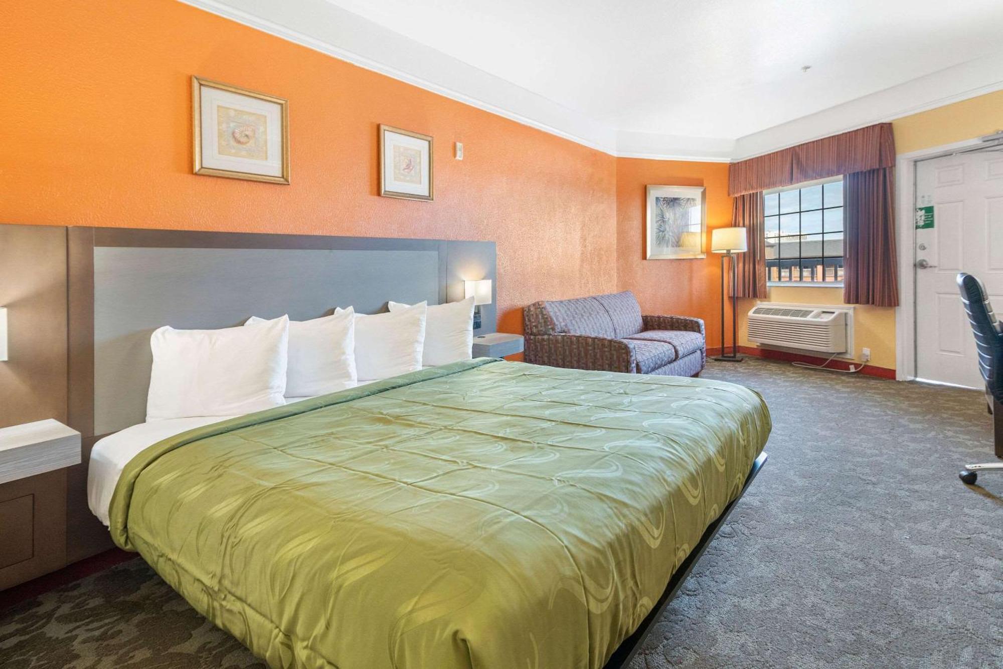 Quality Inn & Suites Galveston - Beachfront Extérieur photo